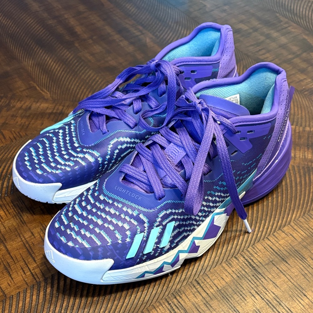 Adidas D.O.N. issue #4 Basketball Shoes